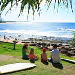 Surfing at Moffat Beach - Picture Tour